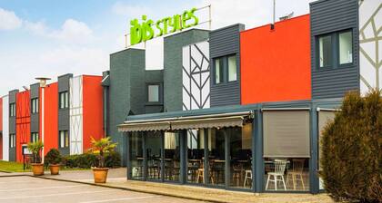ibis Styles Rouen Val De Reuil