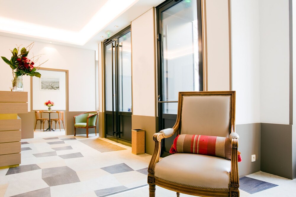 Hotel Paris Rue De La Gaite Hotel Paris Rue De La Gaite