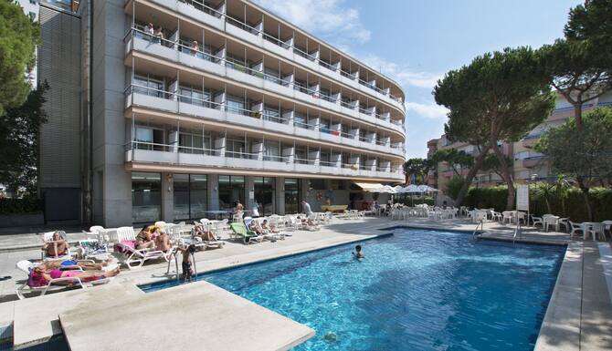 Get Una habitacio llarga platja For iPhone Free Una Habitacio Llarga Platja