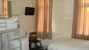 Premium bedding, desk, iron/ironing board, free WiFi