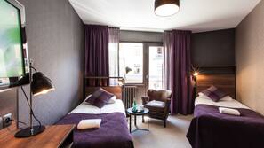 In-room safe, desk, free WiFi, wheelchair access