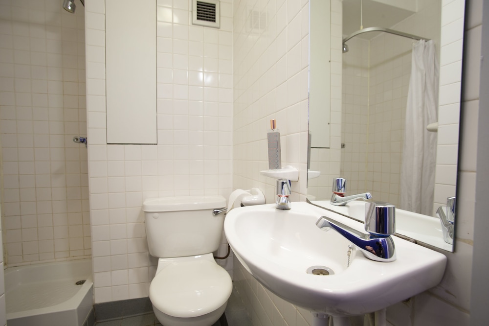 Trinity College Campus in Dublin Best Rates & Deals on