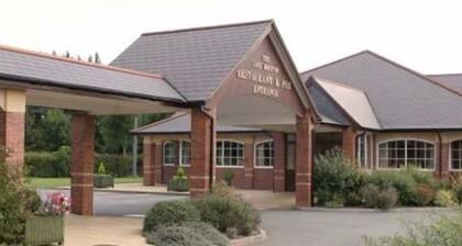 Moreton Park Lodge