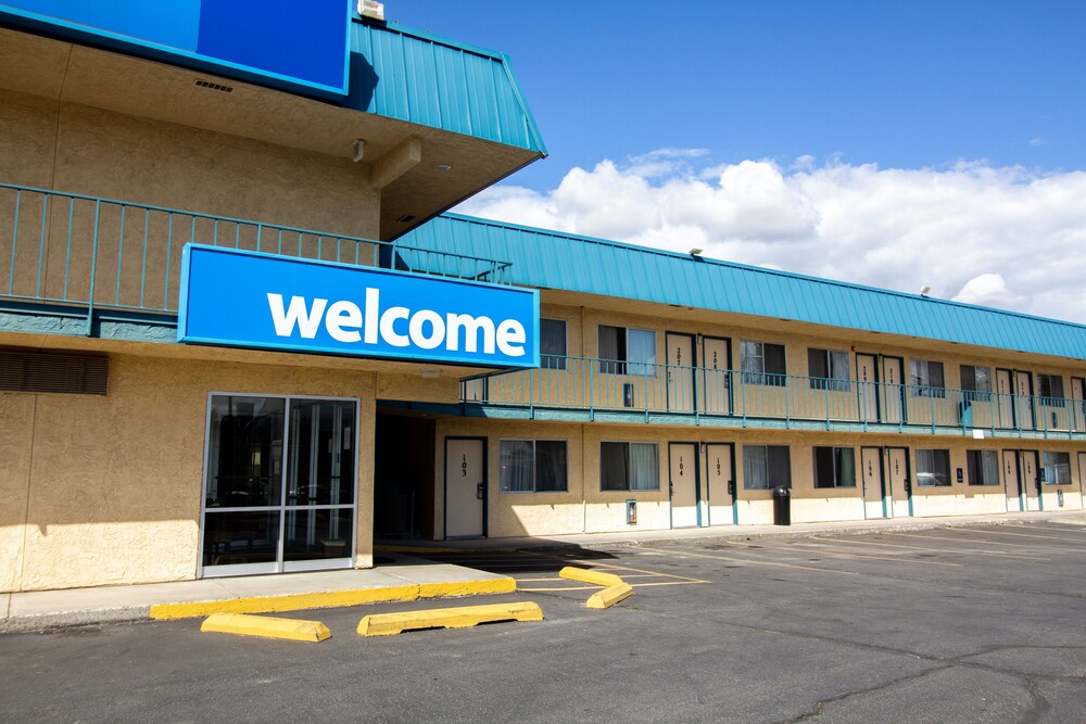 FairBridge Inn - Moscow in Moscow | Best Rates & Deals on Orbitz