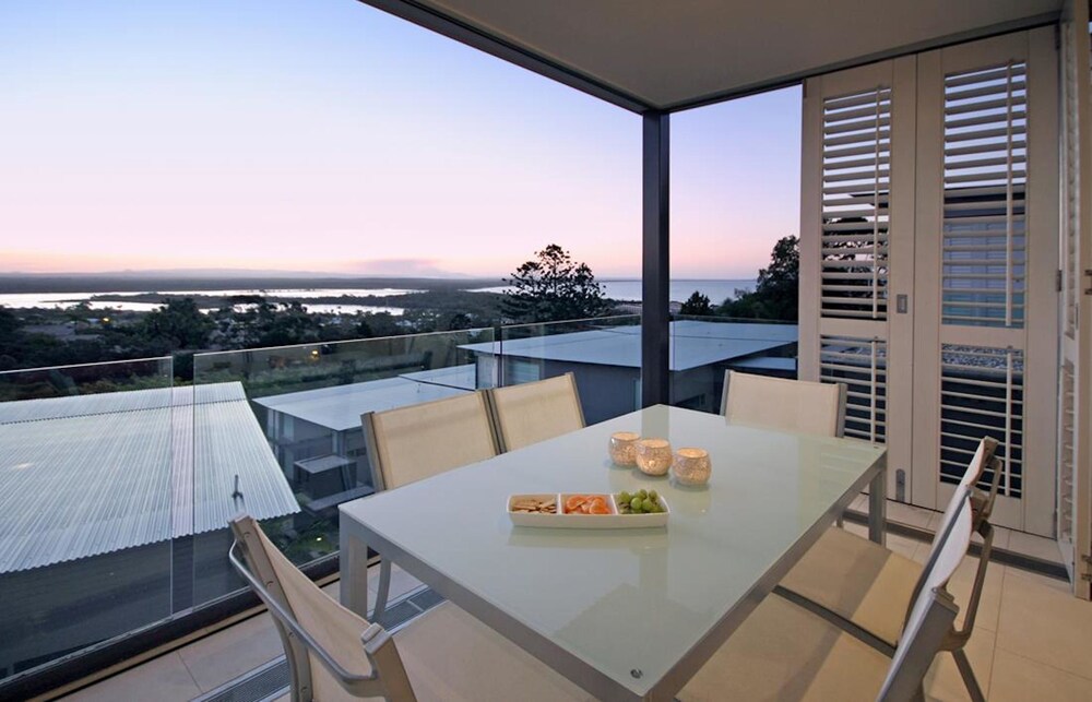 In-room dining, The Rise Noosa