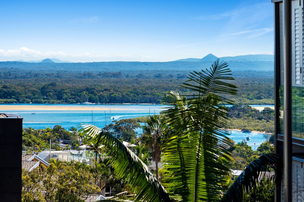 Exterior, The Rise Noosa