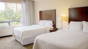 Double Room | Down comforters, in-room safe, desk, laptop workspace