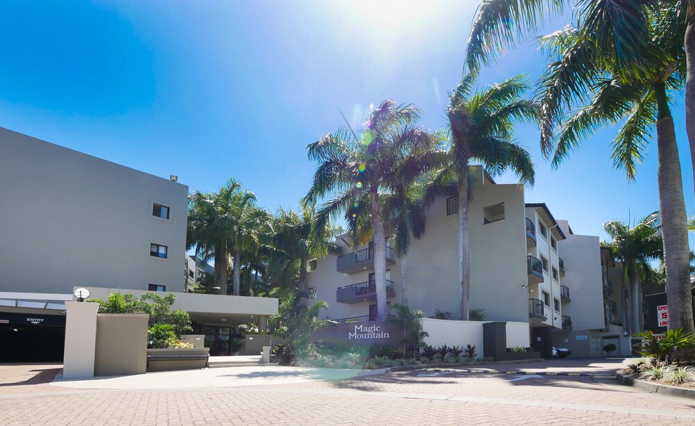 Magic Mountain Resort In Gold Coast Best Rates Deals On Orbitz Magic Mountain Resort In Gold Coast Best Rates Deals On Orbitz