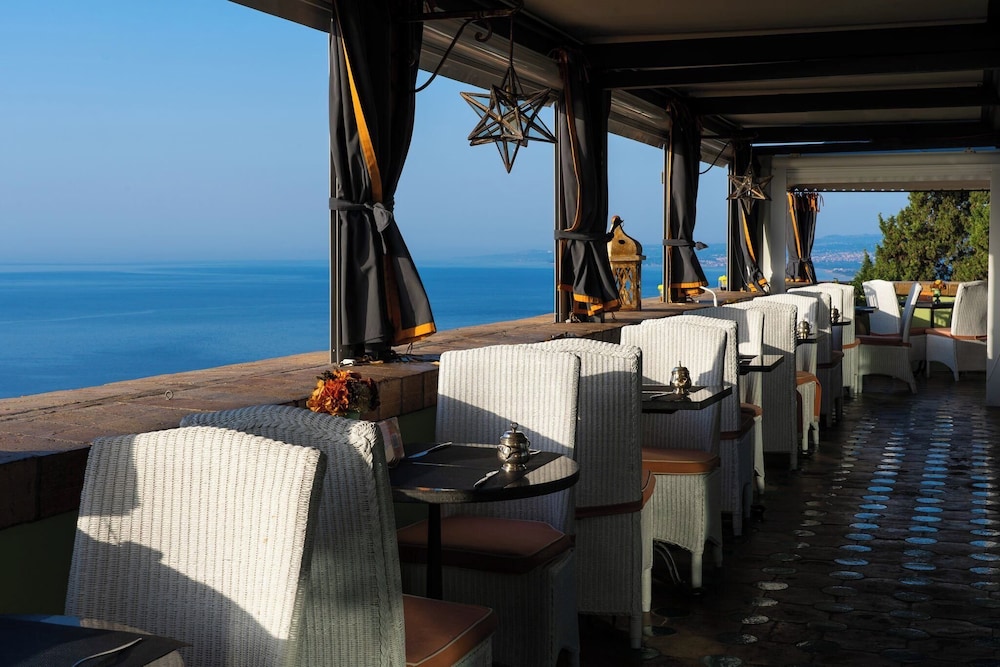 HOTEL VILLA CARLOTTA
