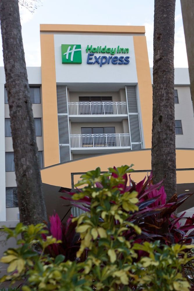 Holiday Inn Express Hotel & Suites Ft. Lauderdale-Plantation, an IHG Hotel