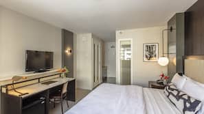 In-room safe, desk, laptop workspace, blackout drapes