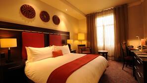 Memory foam beds, in-room safe, desk, laptop workspace