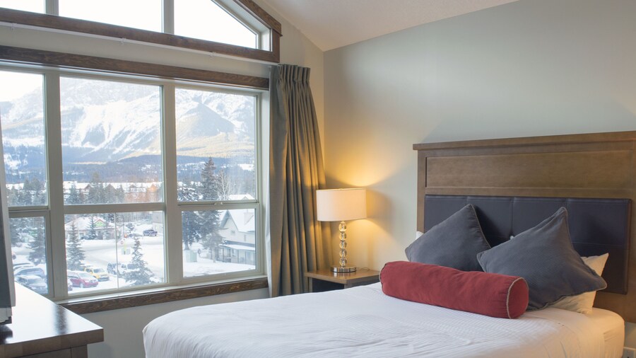 Fire Mountain Lodge