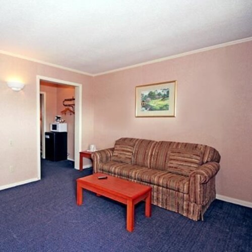 Regency Inn And Suites Greensboro. Rooms 2017 prices, special offers and reviews ...