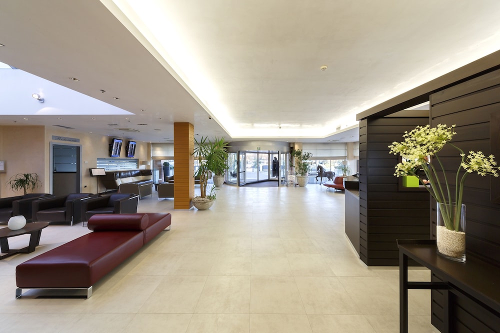 Interior entrance, Courtyard by Marriott Venice Airport