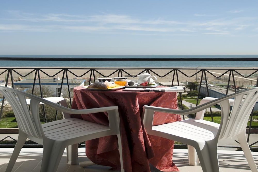 Photo - Hotel Lungomare