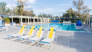 Outdoor pool, pool umbrellas