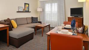 Premium bedding, in-room safe, desk, blackout drapes