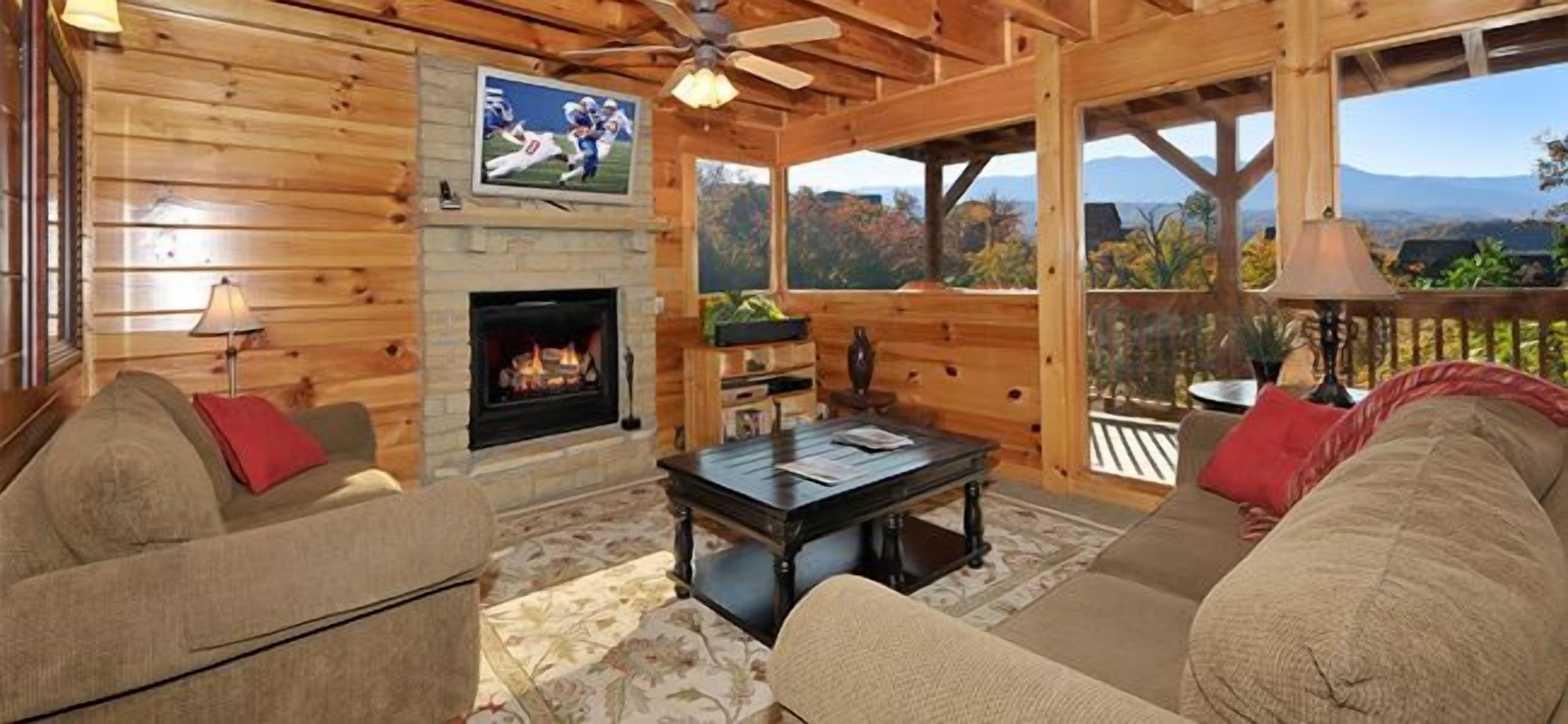 Dollywood Cabins In Gatlinburg Pigeon Forge Tn Expedia