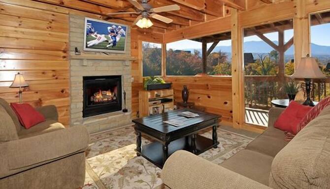 Dollywood Cabins In Gatlinburg Pigeon Forge Tn Expedia