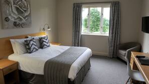 In-room safe, individually furnished, desk, laptop workspace