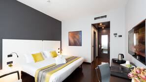 Minibar, in-room safe, desk, free cots/infant beds