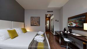 Minibar, in-room safe, desk, free cots/infant beds