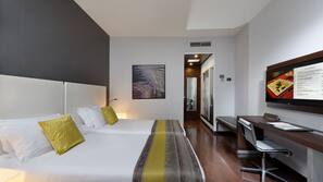 Minibar, in-room safe, desk, free cots/infant beds