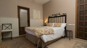1 dormitorio, ropa de cama de alta calidad, edredones de plumas