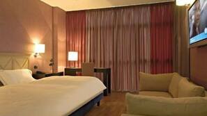 Minibar, in-room safe, desk, soundproofing