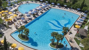 Indoor pool, outdoor pool