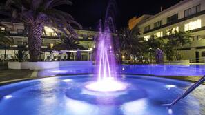 Outdoor pool, pool umbrellas, pool loungers