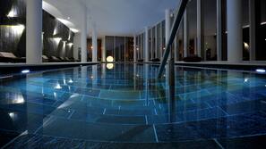 2 piscine coperte, piscina stagionale all'aperto
