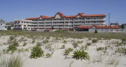 Montreal Beach Resort