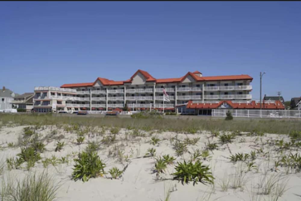 Montreal Beach Resort In Cape May Wildwood Hotel Rates Reviews On Orbitz