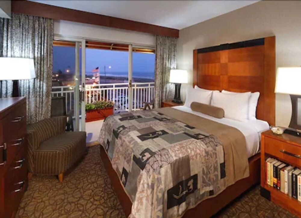 Montreal Beach Resort In Cape May Wildwood Hotel Rates Reviews On Orbitz