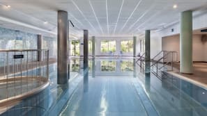Indoor pool, pool loungers