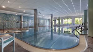 Indoor pool, pool loungers