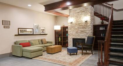 Comfort Inn & Suites St. Paul Northeast