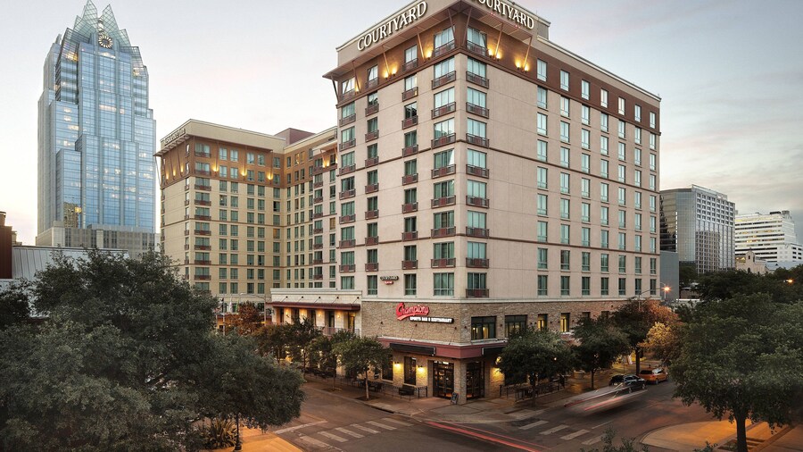 Courtyard by Marriott Austin Downtown/Convention Center