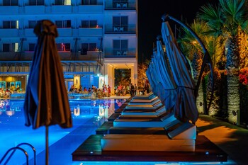 Nestor Hotel Reviews Photos Rates Ebookerscom - 