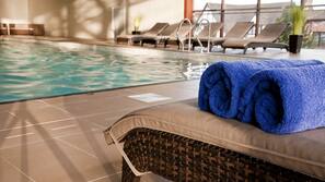 Indoor pool, pool loungers