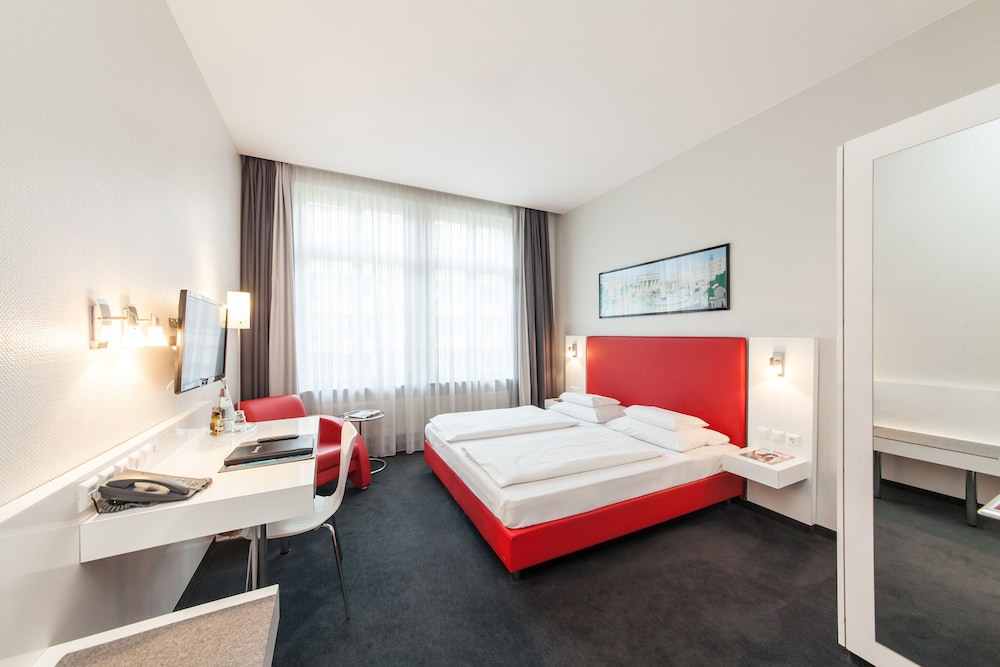 Select Hotel Berlin Checkpoint Charlie In Berlin Hotel Rates Reviews On Orbitz