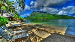 Private beach, sun loungers, beach umbrellas, beach towels