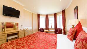 Iron/ironing board, linens, wheelchair access