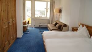 Premium bedding, pillowtop beds, minibar, in-room safe
