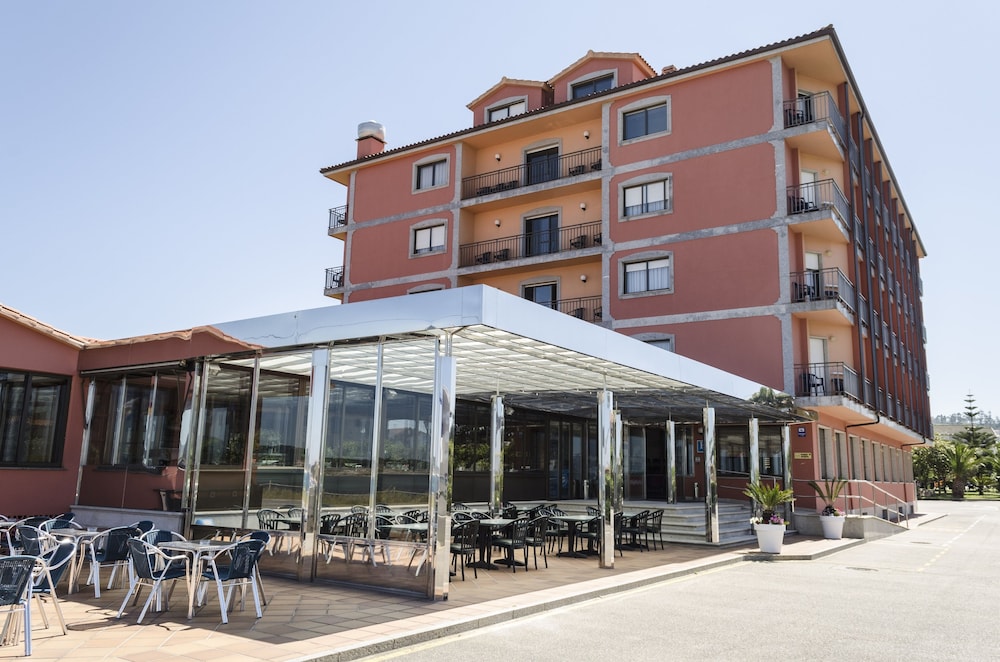 Hotel Delfin Azul in A Lanzada, Spain