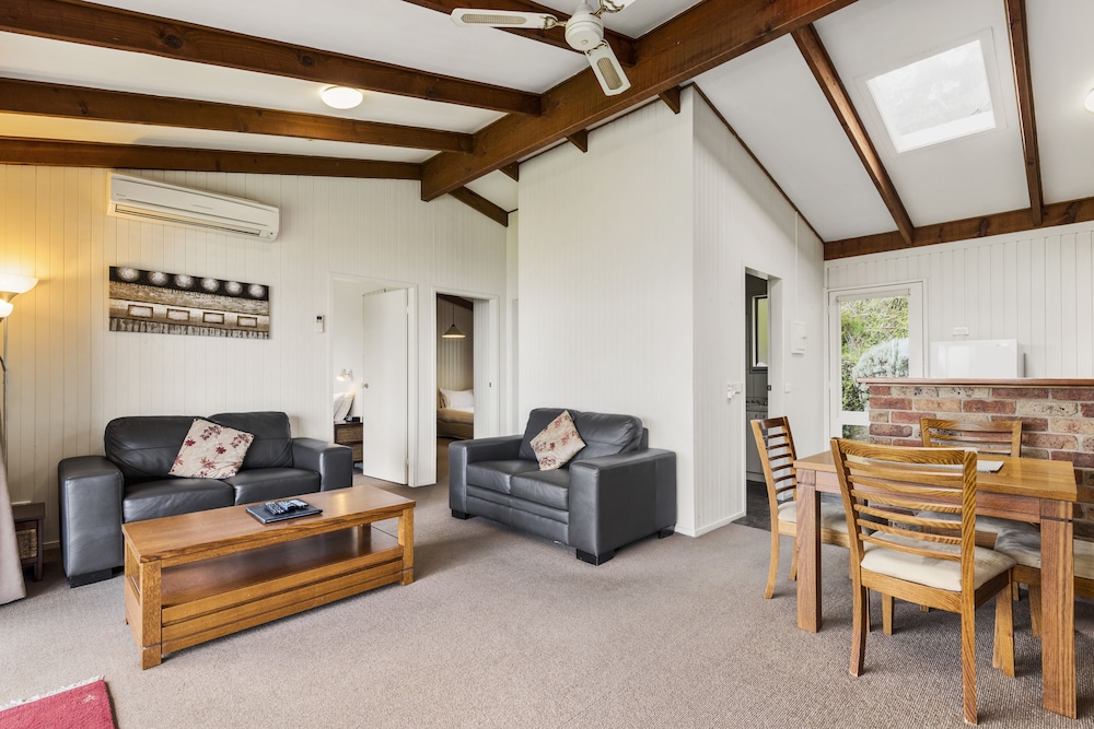 Beacon Point Ocean View Villas