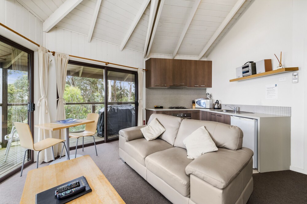 Beacon Point Ocean View Villas