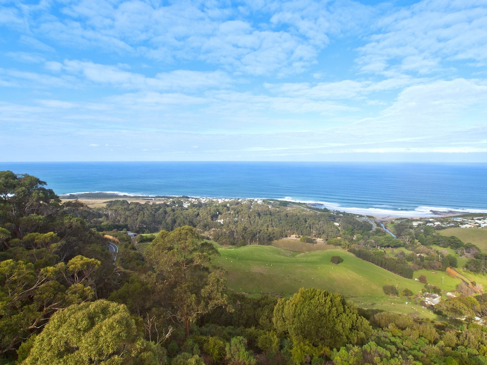 Beacon Point Ocean View Villas